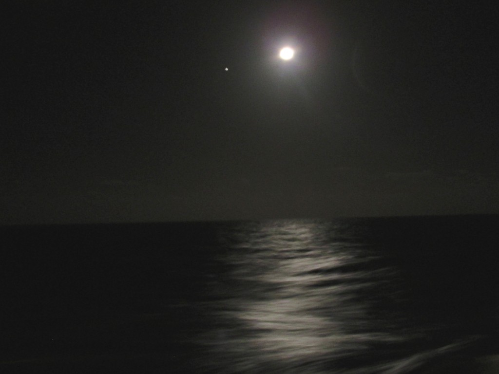 15.01.07 January Moon Rise on the Caribbean