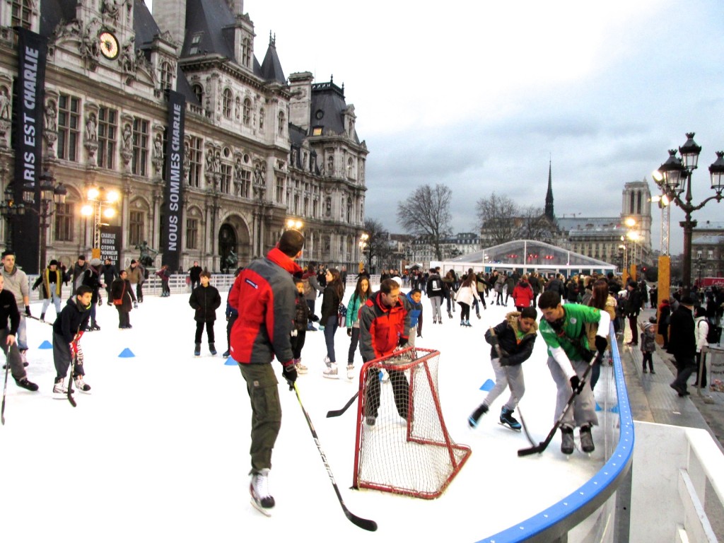 15.02.17 Hotel de Ville Ice Skaters