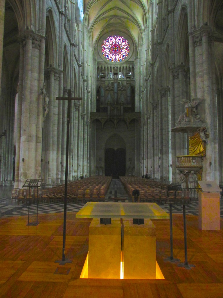 15.02.19 Amiens Nave West From Altar