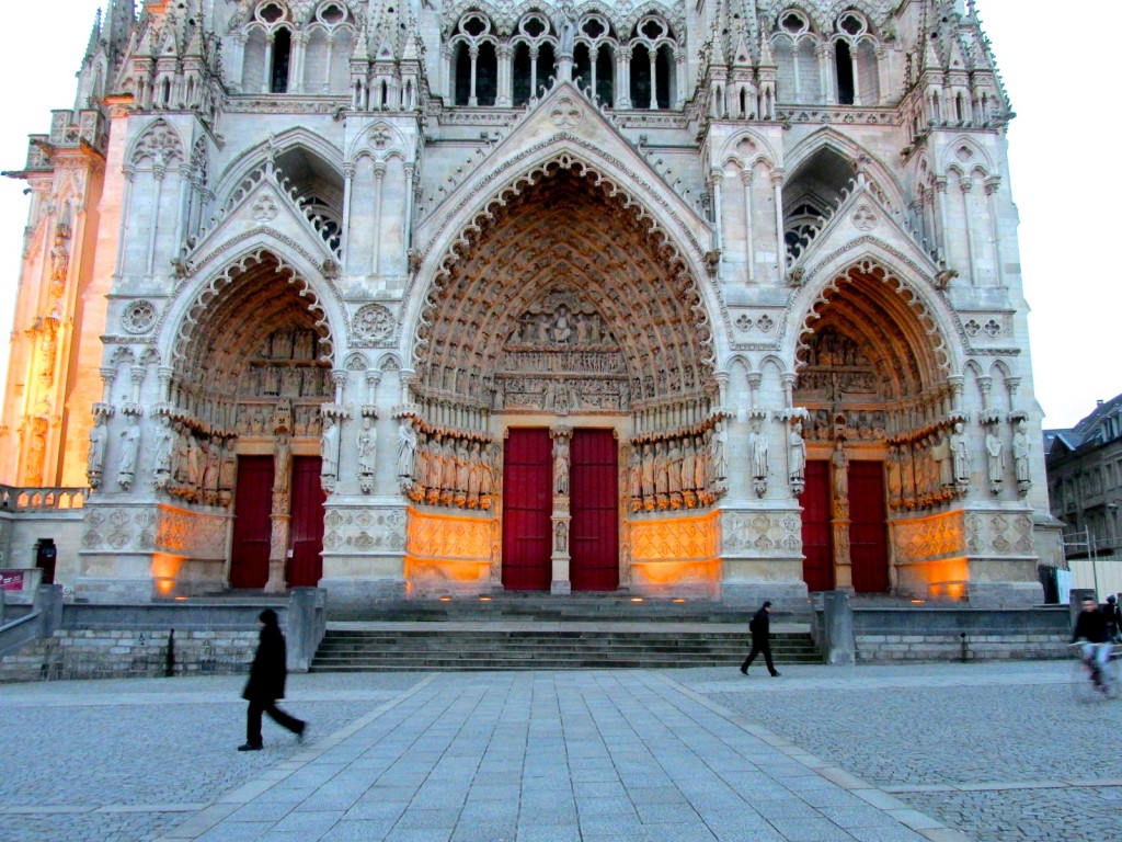 15.02.19 Amiens West Portal Night