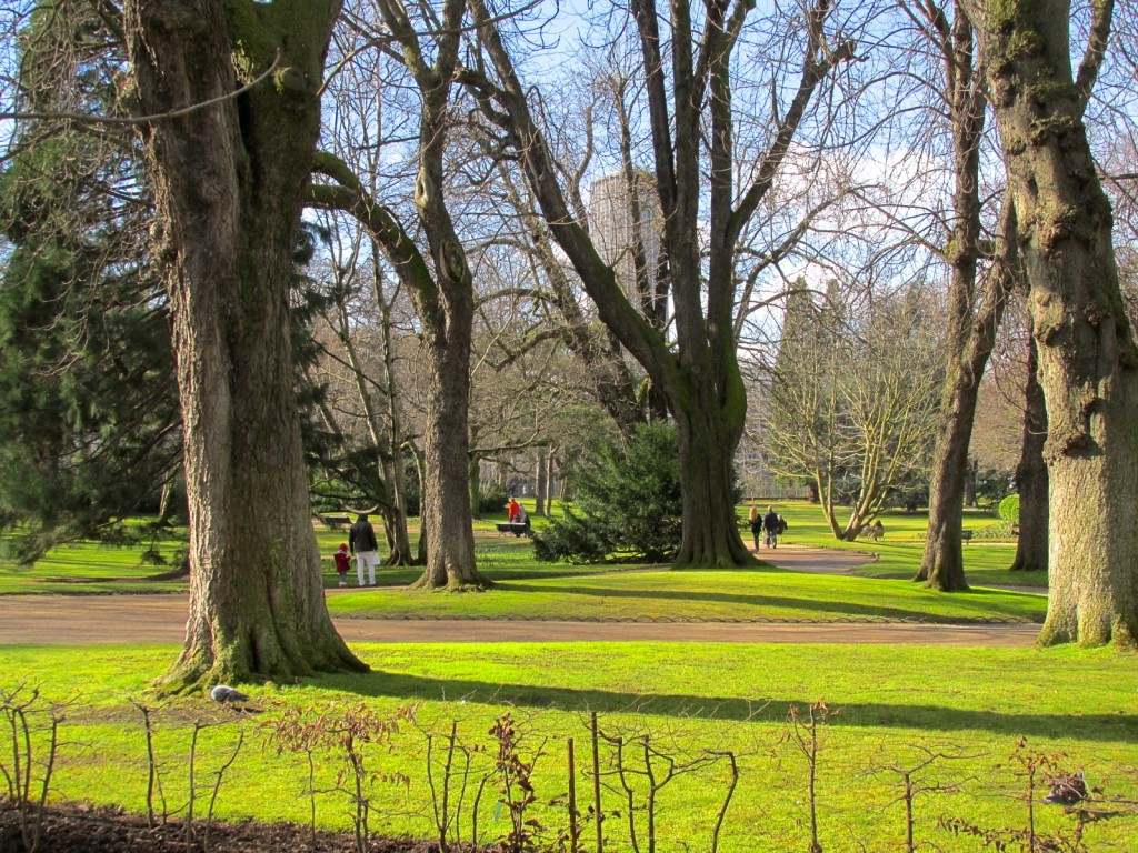 15.02.22 Paris Luxembourg Garden Walking Path 2